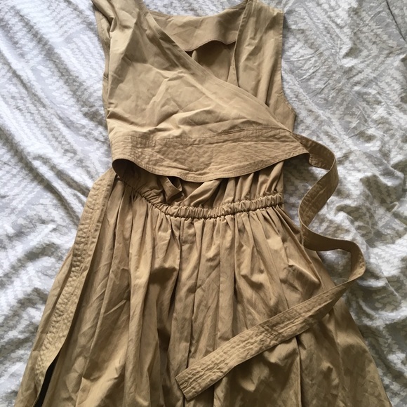 Like new beautiful tan cotton poplin wrap dress - Picture 3 of 3